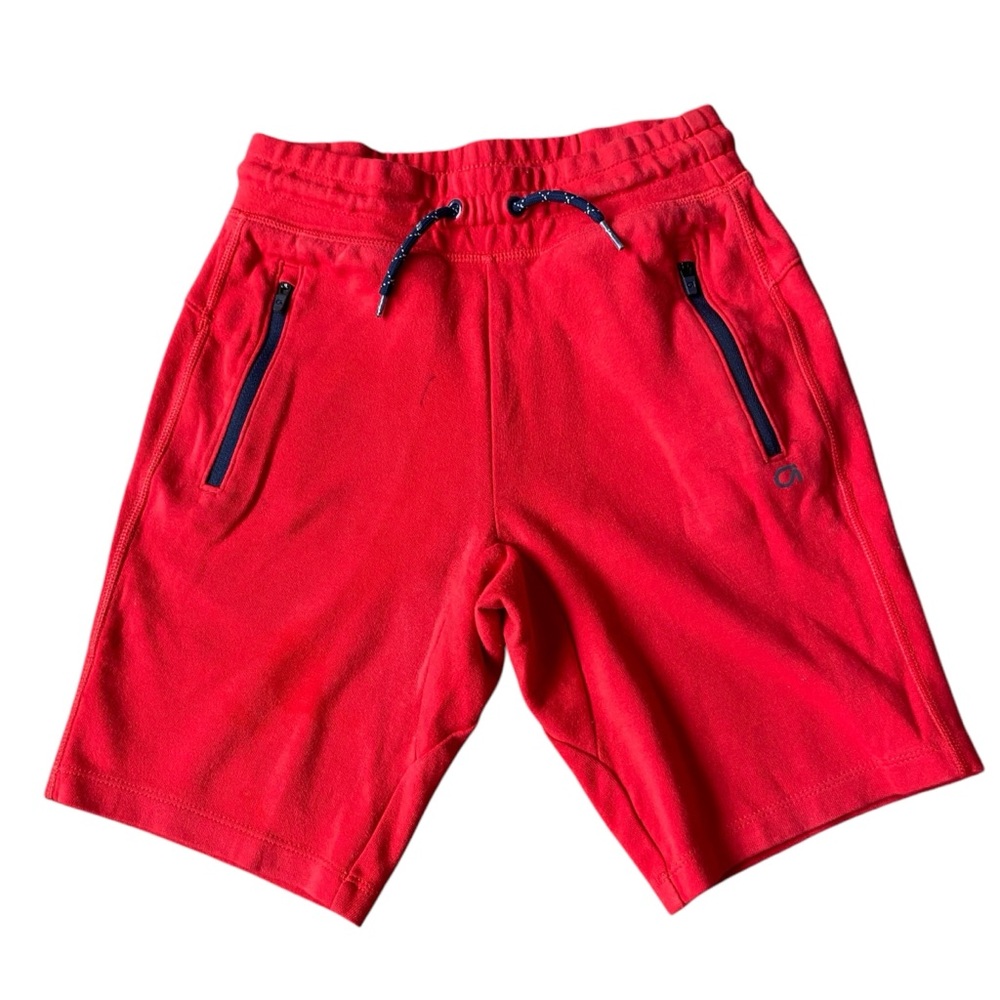 Boys red gap active shorts.